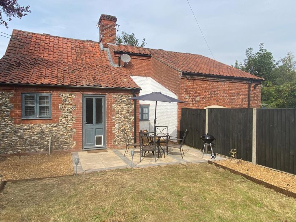 Charming Cottage 朗格 外观 照片